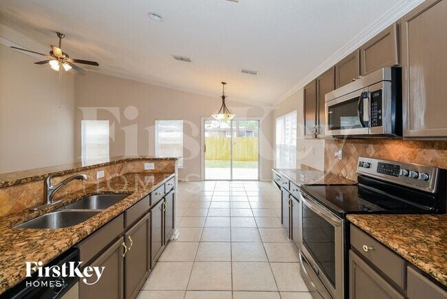 Photo - 749 Carriage Hill Dr House