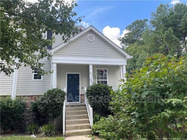 Building Photo - 112 Summit Oaks Ln