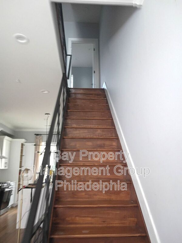 Photo - 2923 Gerritt St