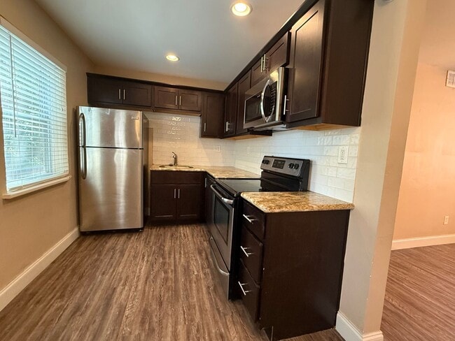 Photo - 1740 NW 17th St Unit 1740-4