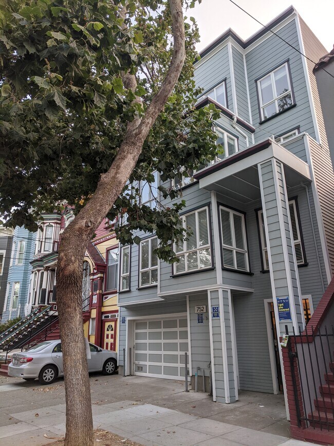 Photo - 752 Shotwell Street