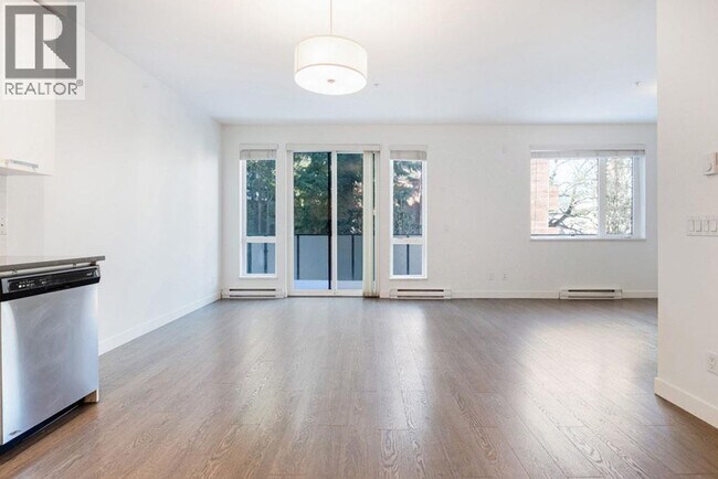 6533 McKay Ave Unit 214