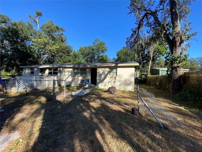 Building Photo - 10109 N 11th St