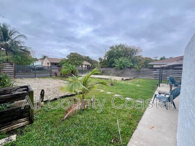 Photo - 608 SE 3rd. Avenue