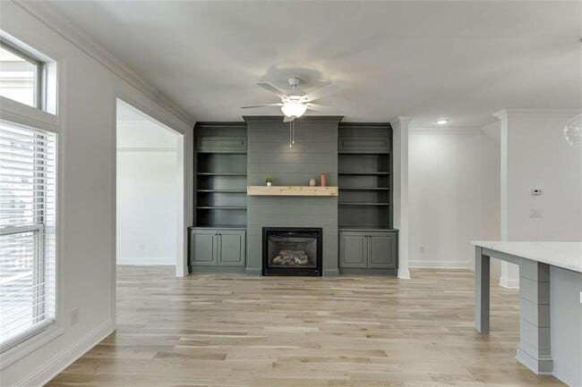 Photo - 10674 Weir Way