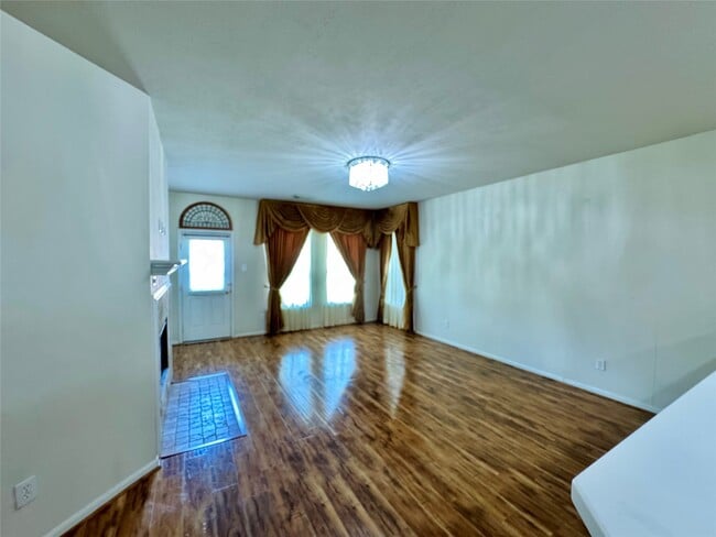 Photo - 12905 Meadow Springs Dr