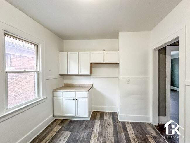 Photo - 2732-2734 Clements Unit Upper