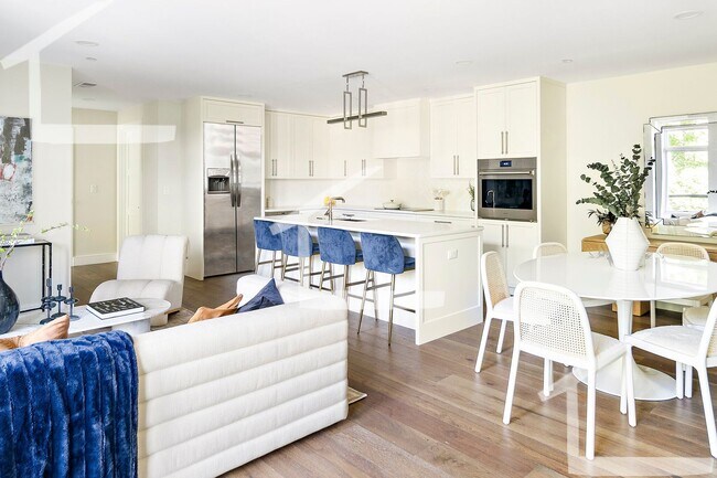 Building Photo - New Construction in Waban, Luxury Finishes, Gym, Parking, In-Unit Washer and Dryer,No Brokers Fee