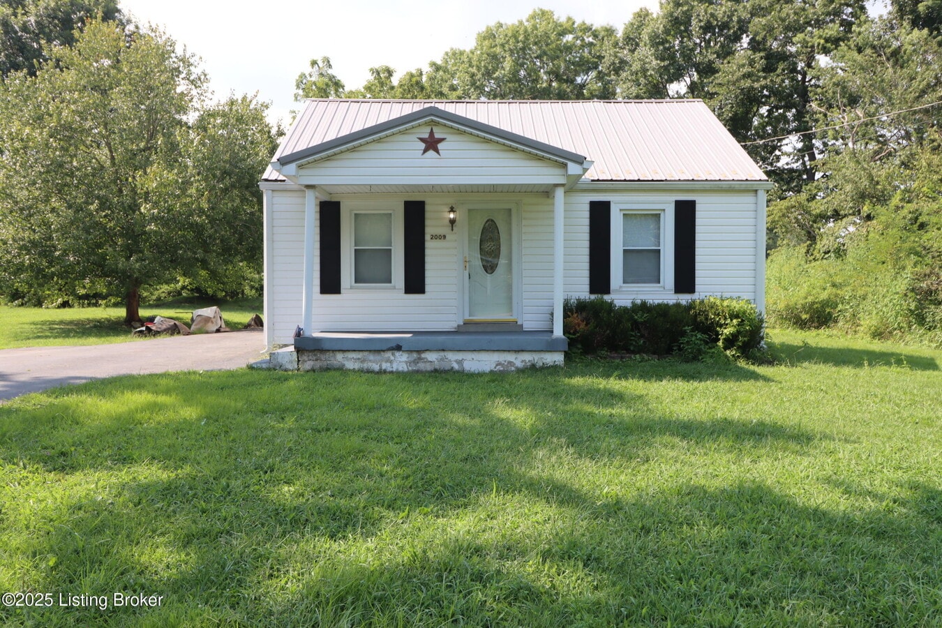 Photo - 2009 Granger Rd