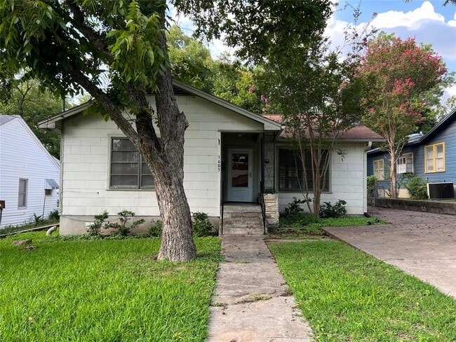 Photo - 1607 Dexter St