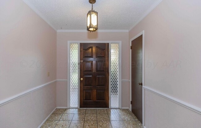 3703 Montague Dr