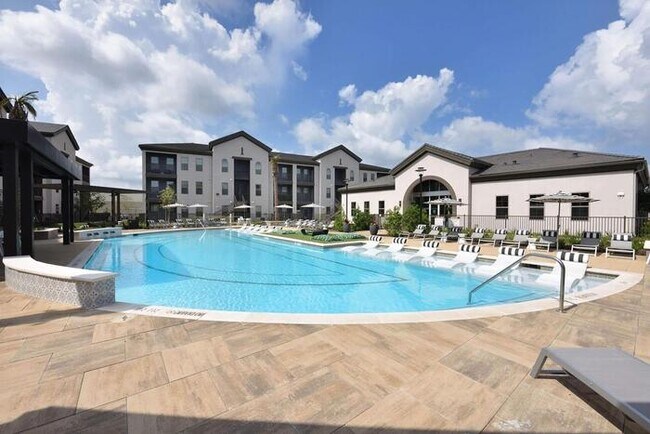 Photo - 689 Basilica Bay Dr Unidad b3