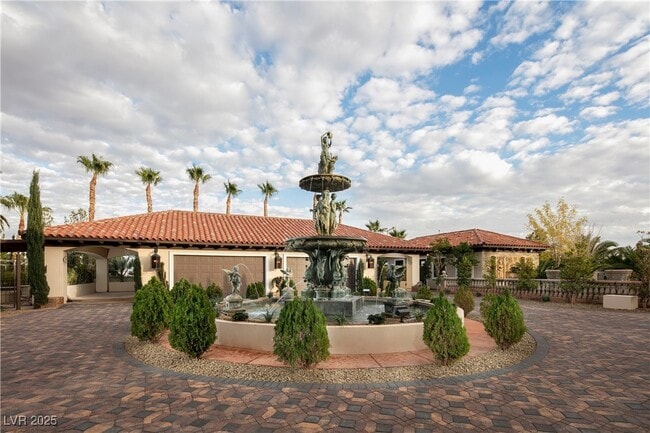 Photo - 8801 Palm Greens Ct