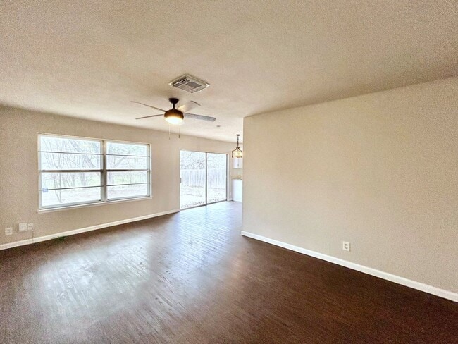 Photo - Close to UTSA - 3/2 Home for Rent