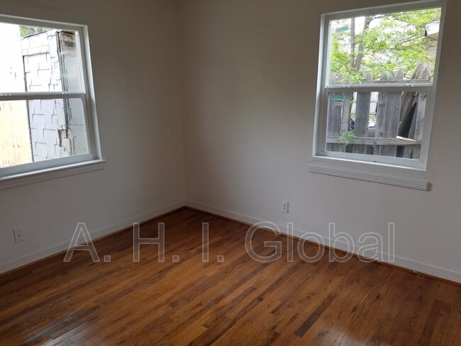 Photo - 4201 S Bowie St