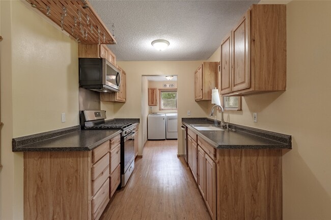 Photo - 86 Oak Hill Dr