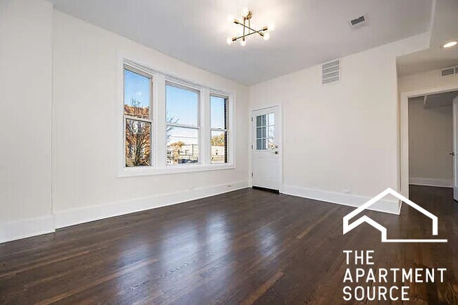 3749 W School St Unit 1
