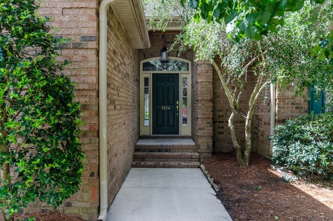 Photo - 1114 Millstream Ct