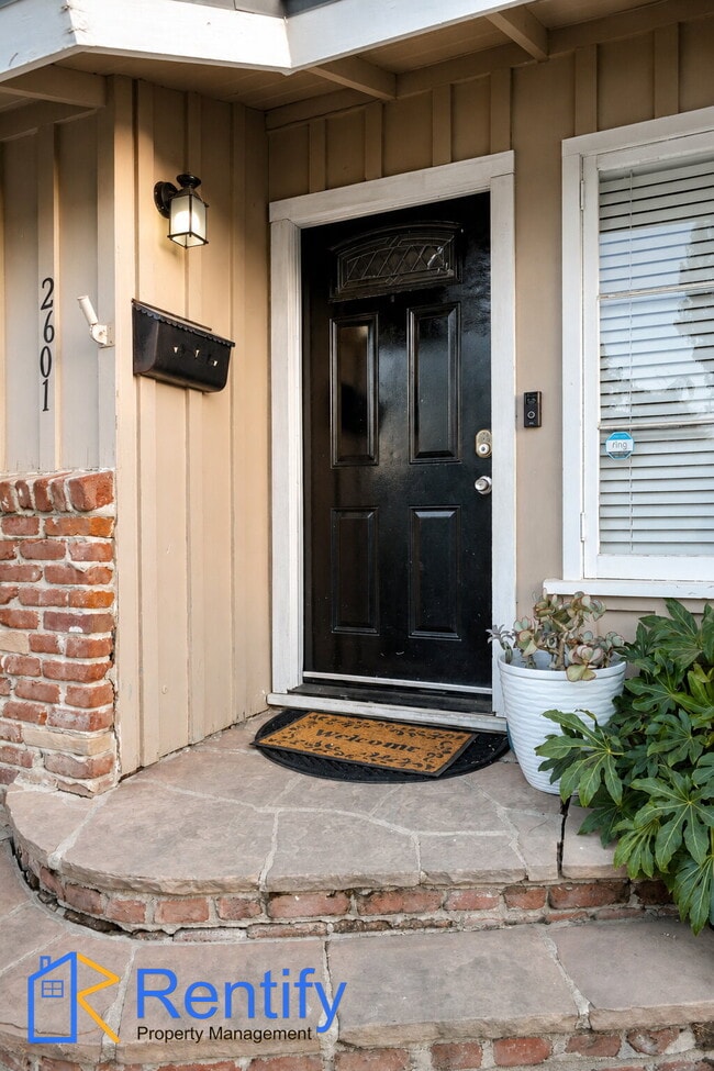 Photo - Charming 3bed/2bath Rustic Mid-Century Home