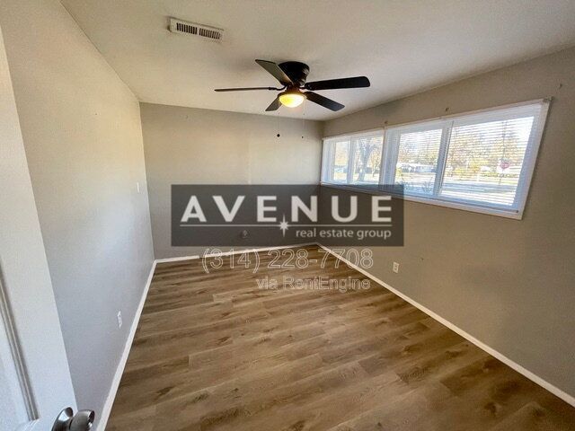 Photo - 8330 Woodhurst Dr