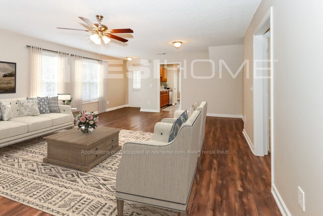 Photo - 220 Beckman St