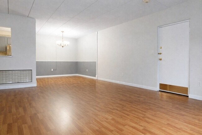 Photo - 30 High St Unit 303