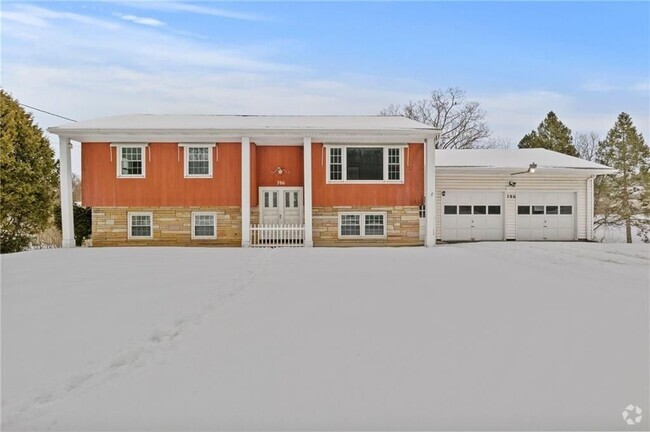 Building Photo - 786 5 Mile Line Road Rental