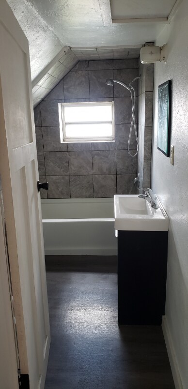 Photo - 205 Helgerson St