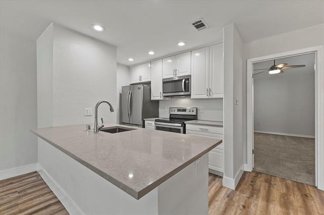 Building Photo - 5616 Preston Oaks Rd Unit 208