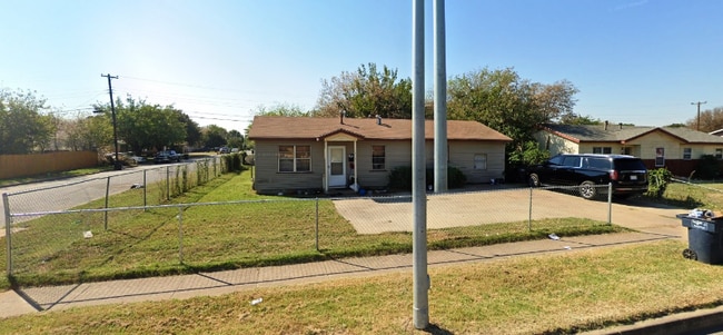 Photo - 5248 E Berry St