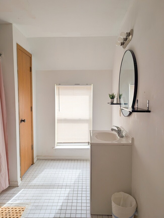 Photo - 2148 N 29th St