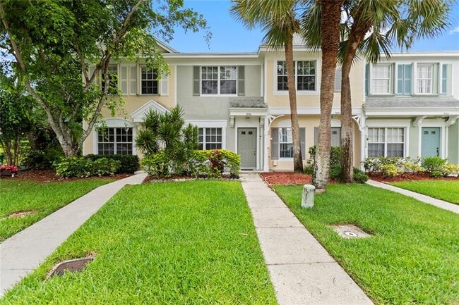 Building Photo - 7856 Dixie Beach Cir Rental