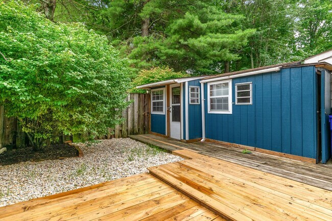 Photo - Comfortable Townhome in a Haymarket Square Community