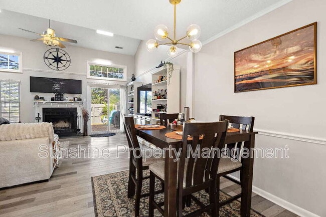 Photo - 5120 Glenwood Way