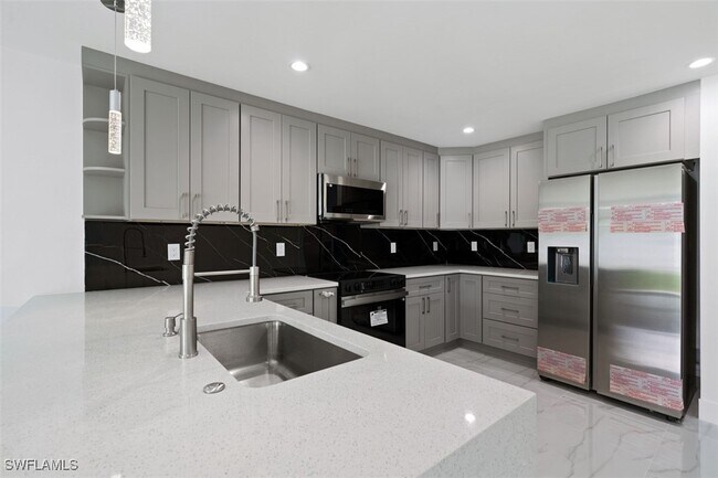 Building Photo - 5013 27th St SW Rental