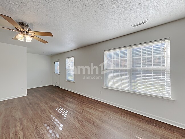 Photo - 4901 Alenja Ln