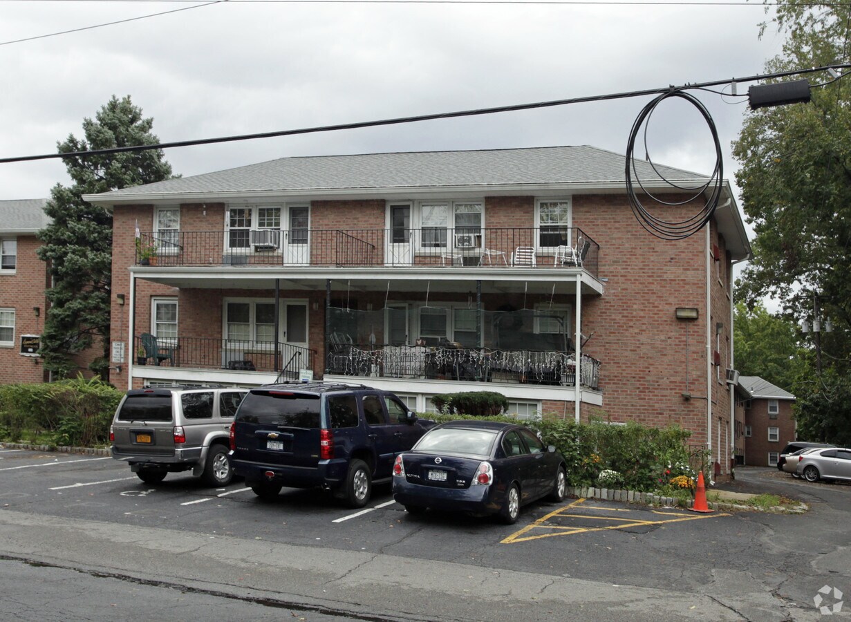 Photo - Raymond Castle