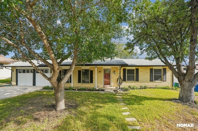 Building Photo - 9723-9725 Five Frks Rental