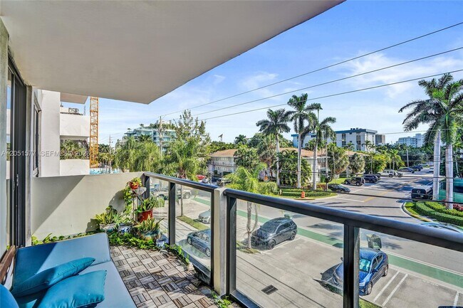 Photo - 9800 W Bay Harbor Dr Unit 309