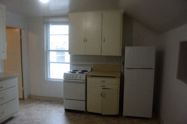 401 E 28th St Unidad r401v- Unit #B