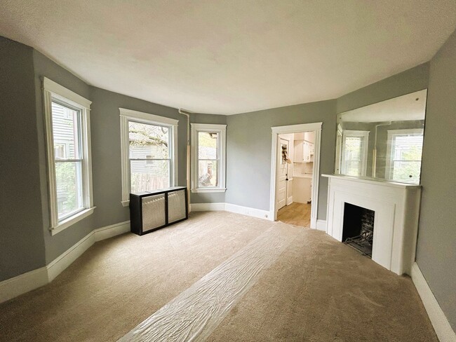 Photo - Beautifully Updated 3-Bedroom Home in Eucl...