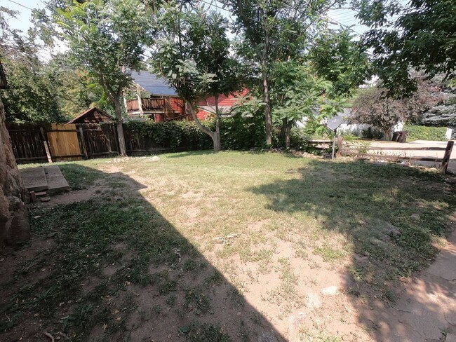 Photo - 545 University Ave Unit C