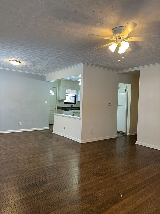 Photo - Welcome to this beautiful charming 3-bedroom, 2-bathroom house located in Columbus, OH!