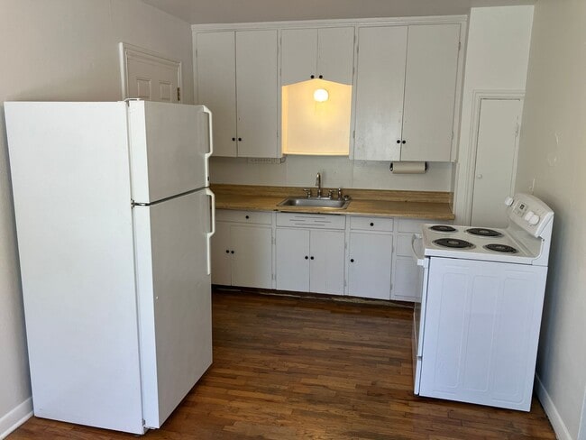 Photo - Cozy Two Bedroom Home in West Salem