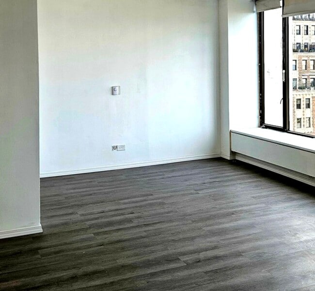 Photo - 5455 N Sheridan Rd Unit 1807