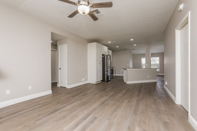 Photo - 7952 Soft Pine Cir