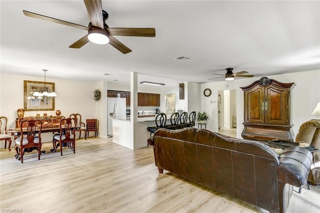 living room - 925 Palm View Dr Condo Unit C-111