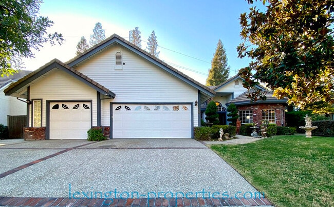 Building Photo - 149 Cascade Falls Dr