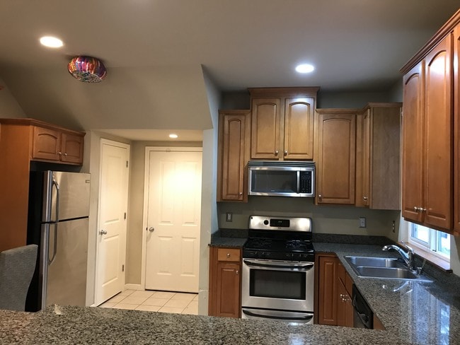 Photo - 1409 NE 166th Ct