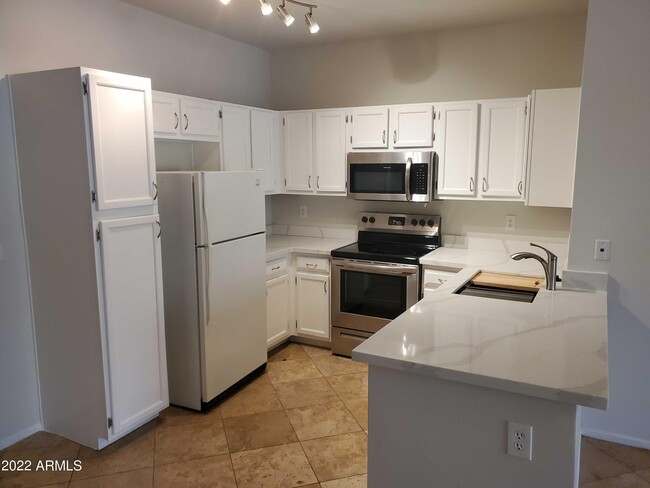 Photo - 7009 ACOMA Dr Apartment Unit 1066